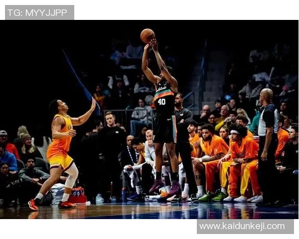 4胜0负东部榜首！甩手废物兄弟，成东部马刺，雷霆又痛失一个哈登